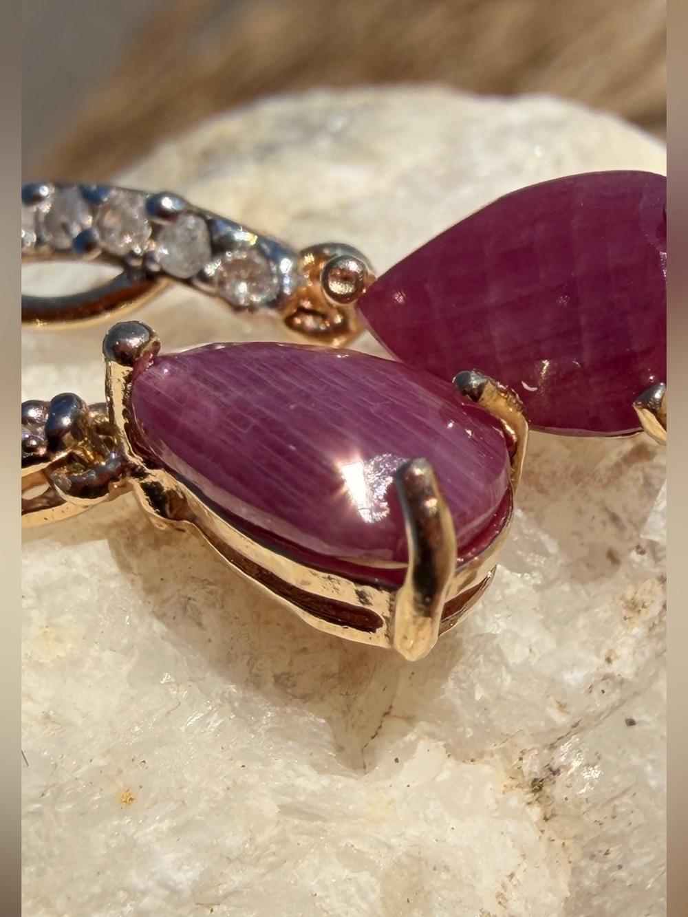 ❤️ 10K SOLID GOLD 1 CTW Ruby & Diamond Dangle Earrings - Picture 4 of 11
